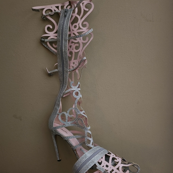 Long strapped blingy sandals - Picture 2 of 4